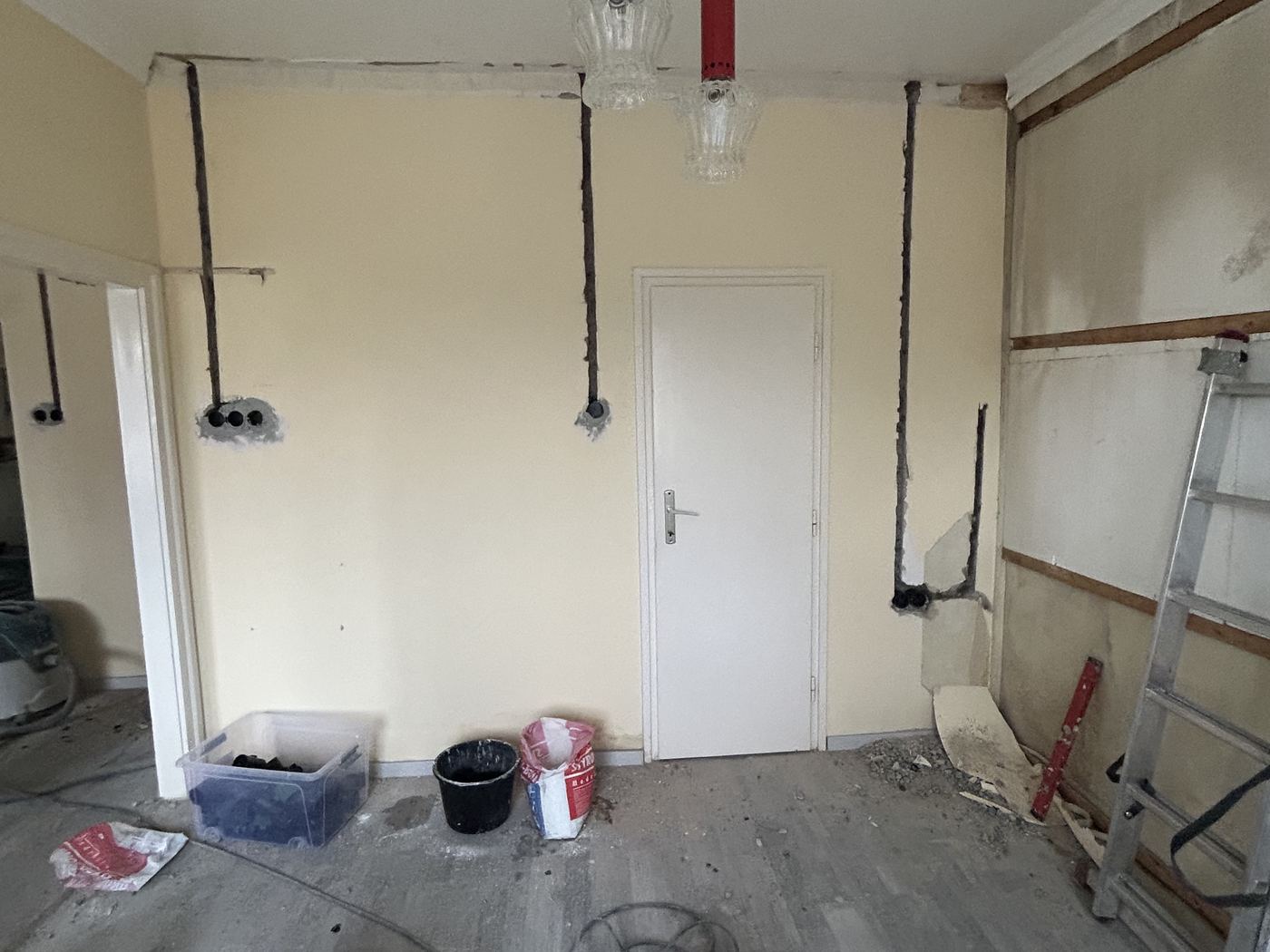 Régi elektromos hálózat teljes korszerűsítése – Dunaújváros